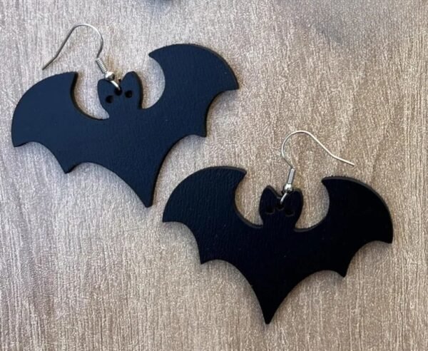 Halloween Wide-Wing Bat Earrings – Wooden Laser Cut Jewelry